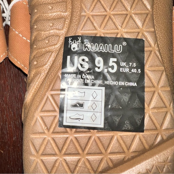 KuaiLu sandals! Like new! - Picture 10 of 10